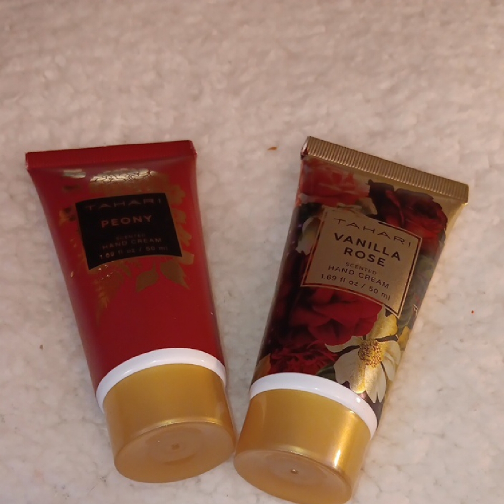 Tahari Hand Cream Duo - Peony and Vanilla Rose